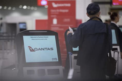Qantas (QAN) Problems Has Aviation Sector Calling to Rein in Australia Giant - Bloomberg