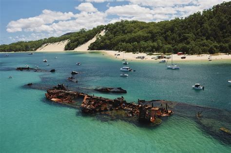 Guide to Moreton Island - Tourism Australia