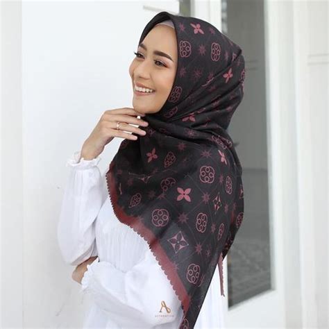 Jual MONOGRAM SERIES / JADE SCARF HIJAB VOAL ULTRAFINE LASERCUT SEGI ...