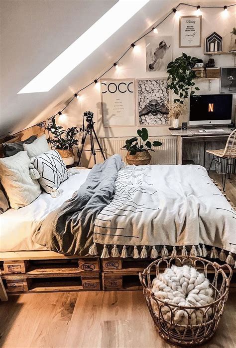 bedroom decor accessories