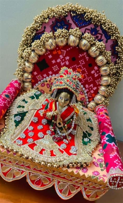 Launching our Royal Maharaja style Singhasan for Ladoo Gopal/Ganesha-B ...