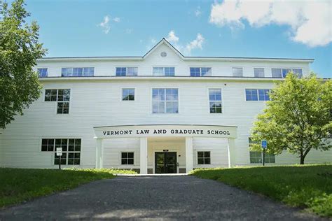 How to Get Into Harvard Law School (2025) | Leland