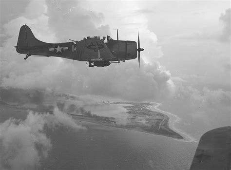 "Slow But Deadly" - Douglas SBD Dauntless Dive-bomber with 26 Photos ...