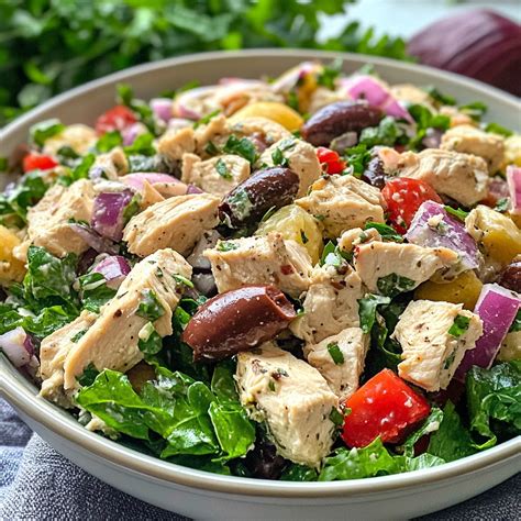 Keto Mediterranean Chicken Salad - ovia recipes