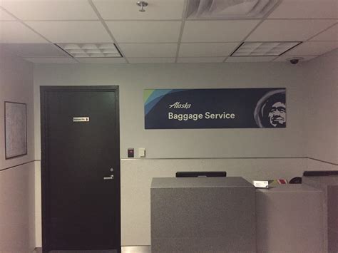 Alaska’s 20 Minute Bag Guarantee Explained | No Mas Coach!