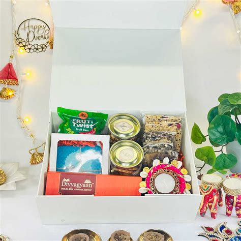Gift Hamper Box - GC15 | gingercrush.com