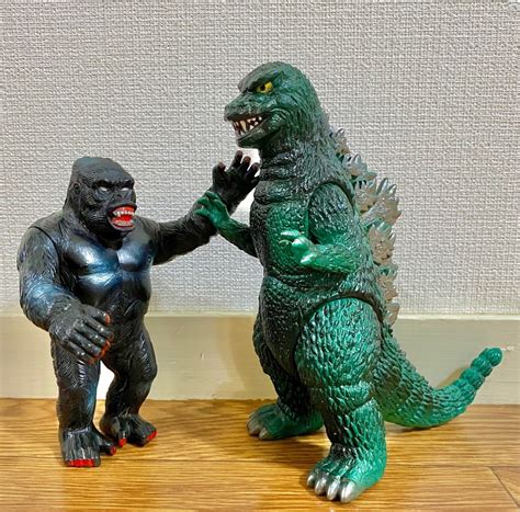 1976年と1984年の対決！〜1976年製キングコング対マーミット製ゴジラ1984 | 怪獣玩具とカタナとヒルツとキングコングソフビのブログ