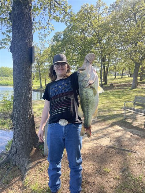 Brand new PB on a green chatter bait with a trailer : r/bassfishing