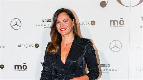 Las sugerentes fotos de Fabiola Martínez en bikini con las que recuerda su etapa como modelo