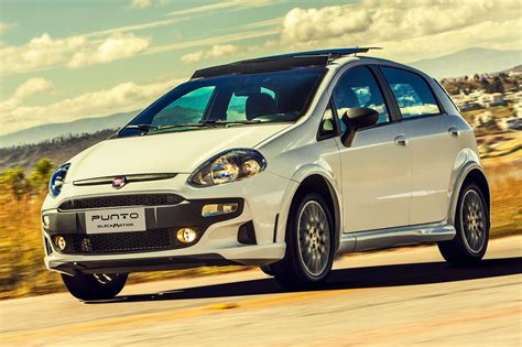 Fiat Punto 2017 Sporting, Automático, Preço, Consumo, teto solar, Fotos