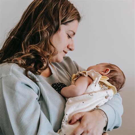 8 tips to overcome your baby's sleep regressions – Wombambino