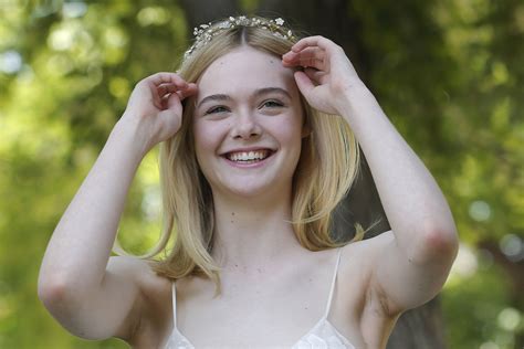 Elle Fanning : r/CelebrityArmpits