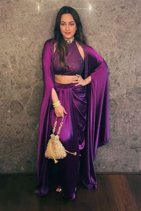 Sonakshi Sinha in Violeta Cape Set – ITRH Clothings Pvt. Ltd