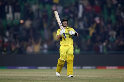 Josh Inglis hammers a six to script record-breaking win for Australia ...