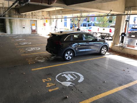 Goecke Memorial Parking Garage | Haverhill, MA | EV Station