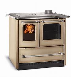 cucina a legna con forno cucina a legna con forno nordica extraflame sovrana easy cucina a legna con forno cucina a legna con forno nordica extraflame sovrana easy
