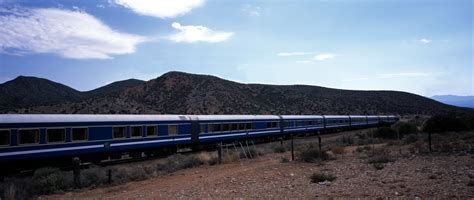 Blue Local Train 的图像结果
