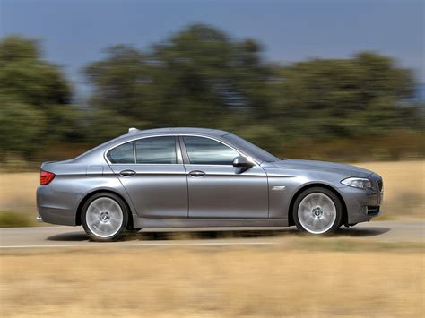 Car Pictures: BMW 5-Series 2011