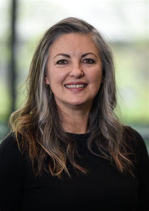 Linkin Park channels Johnny Cash during Nashville tour stop | Review