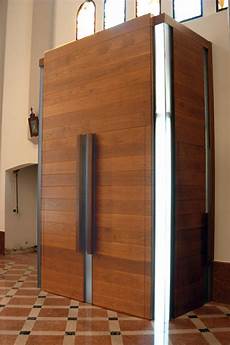 porte bussole bussola antiporta legno noce porte e bussole per chiesa porte bussole bussola antiporta legno noce porte e bussole per chiesa
