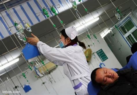 失控的输液：中国人均输液8瓶背后_科学探索_科技时代_新浪网