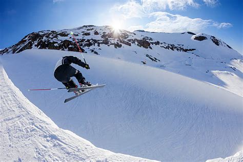 Snowboarding Halfpipe 的图像结果