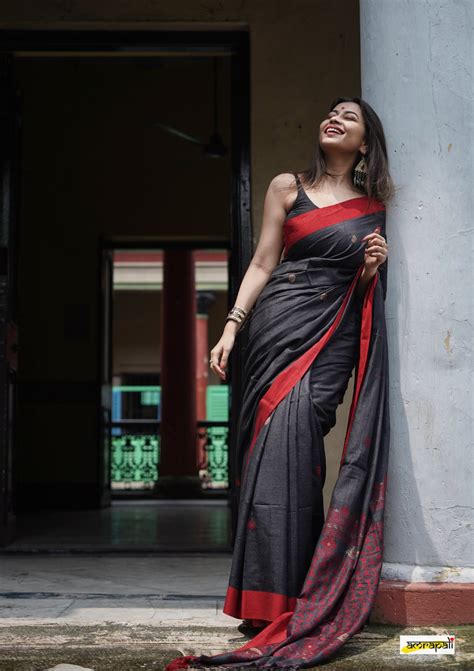 Komolika – Amrapali Boutique