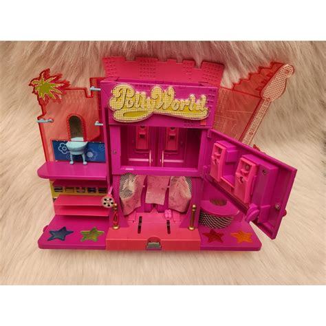 2006 Polly Pocket PollyWorld Rockin Stage Playset.... - Depop