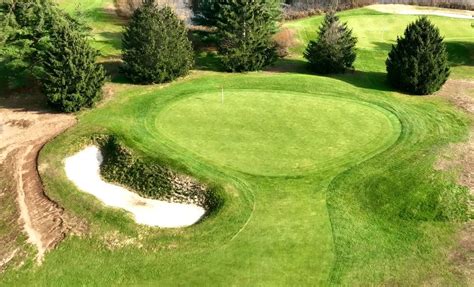 Blue Fox Run Golf Course in Avon, Conn. sold at auction