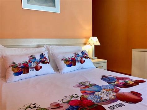 LUZ MADRID ROOMS - Inn Reviews, Photos, Rate Comparison - Tripadvisor