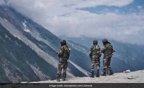आनंद महिंद्रा ने गणतंत्र दिवस पर भारतीय जवानों को खास अंदाज़ में दिया ...