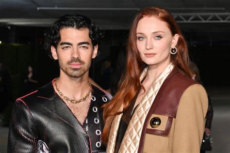 Sophie Turner yahagaritse ikirego cy’ishimutw... - Inyarwanda.com