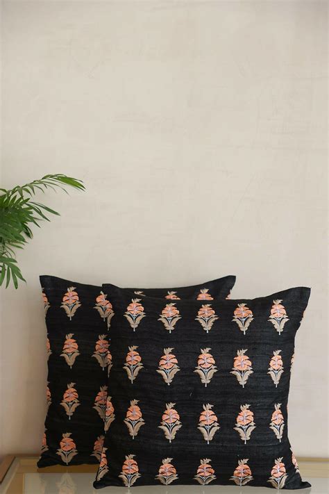 Black Cushions – Adya