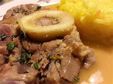 cucinare ossobuco di vitello risotto alla milanese con ossobuco a scuola dal maestro cucinare ossobuco di vitello risotto alla milanese con ossobuco a scuola dal maestro