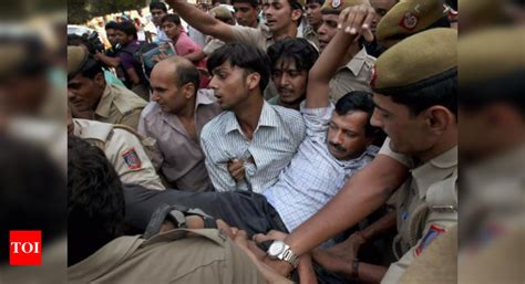 Social Humour: Twitter bursts with memes over Kejriwal's 'house arrest ...