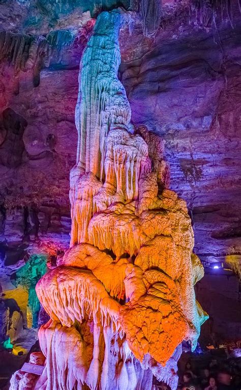 黔西刺猪洞 这里有﹃洞穴钟乳石界的天花板﹄ | 中国国家地理网