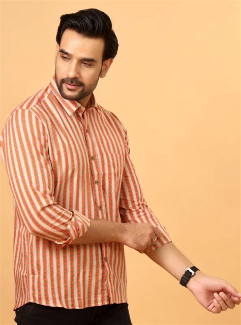Men’s Cotton Shirt in Peach Leaf Pattern – Sanganeri Print – Rangat Jaipur