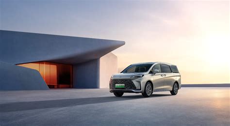 GM and Chinese JVs sell over 442,000 vehicles in Q1 2025 | Autocar ...