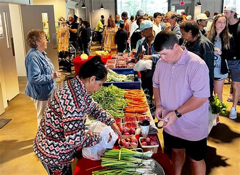 Eat Drink and Buy Local 的图像结果