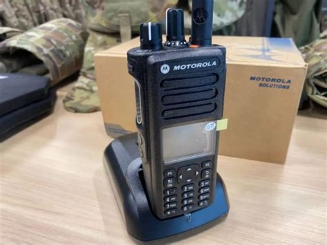 Рация Motorola DP4800e VHF Military Edition AES-256 шифрование с ...