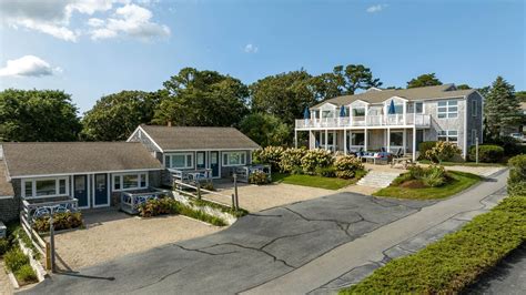 Cape Cod Ocean Front Hotel | Chatham Tides Resort