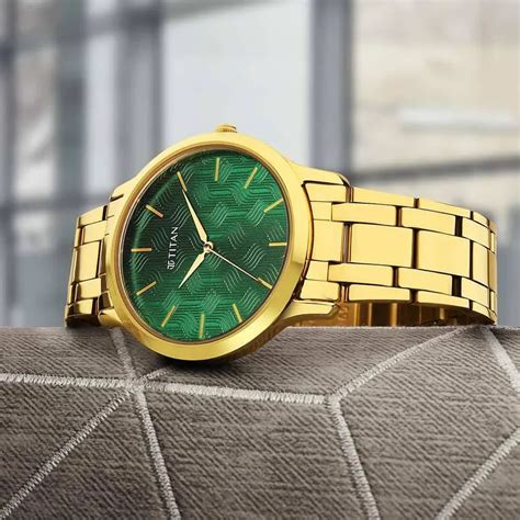 Titan Karishma Radiance Green Dial Analog Stainless Steel Strap Men wa