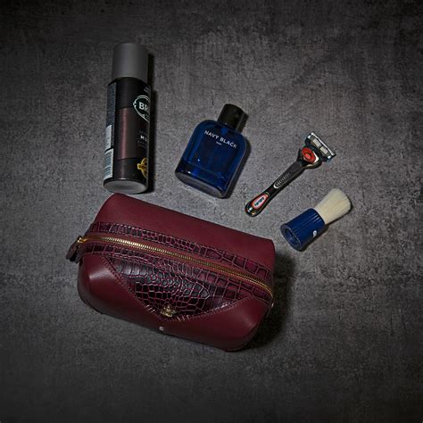 Buy Leather Shaving Kit Bag For Men / Toiletry Bags