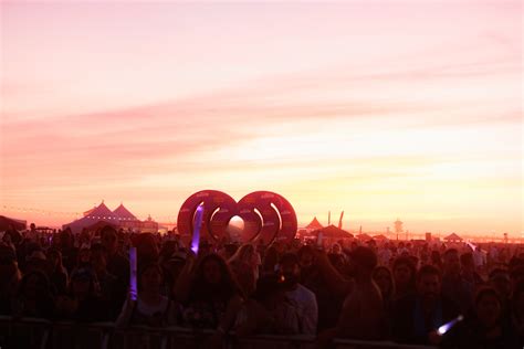 Wango Tango 2025 was pure pop paradise in Huntington Beach, CA ...