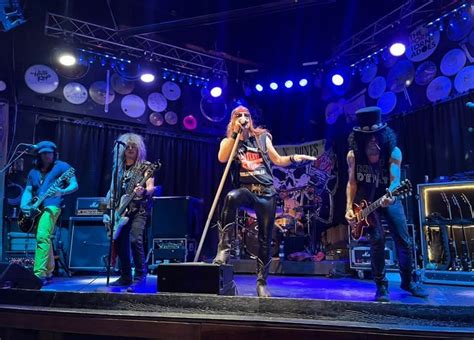 Dust N Bones (GNR tribute) Turtles Bar & Grill , Turtle's Bar and Grill ...