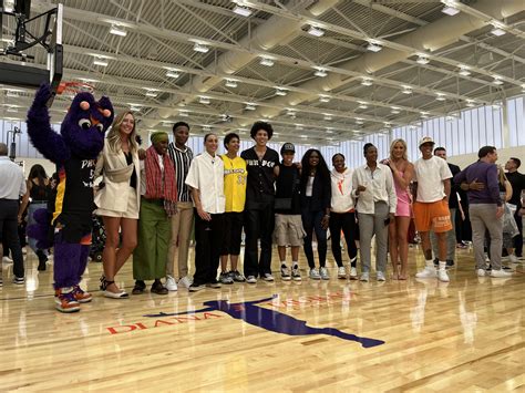 Diana Taurasi courts unveiled as Mercury opens $100 million practice ...