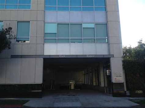 9320 Wilshire Boulevard - Parking in Beverly Hills | ParkMe