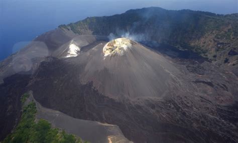 Barren Island Volcano Visit | Andamanisland.in