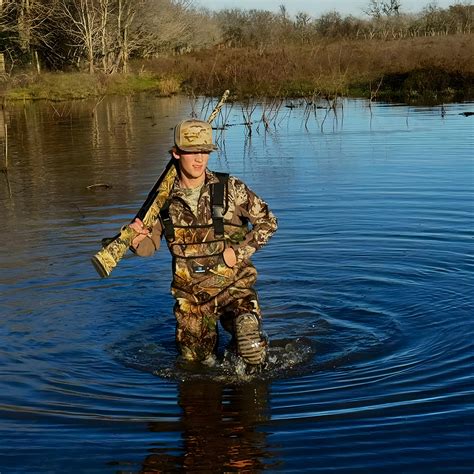 How Do Fish Communicate? Underwater Sound, Color Signals & Fishing Tip – Trudave Gear