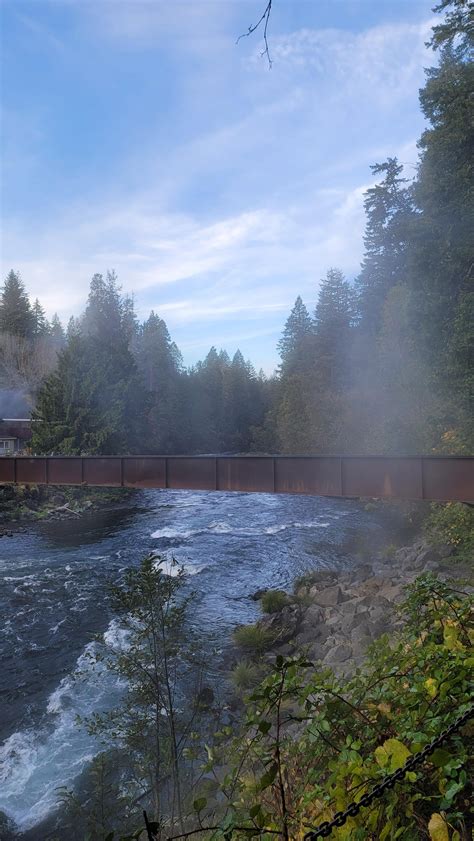 The actual Belknap Hot Springs Resort : r/DaysGone